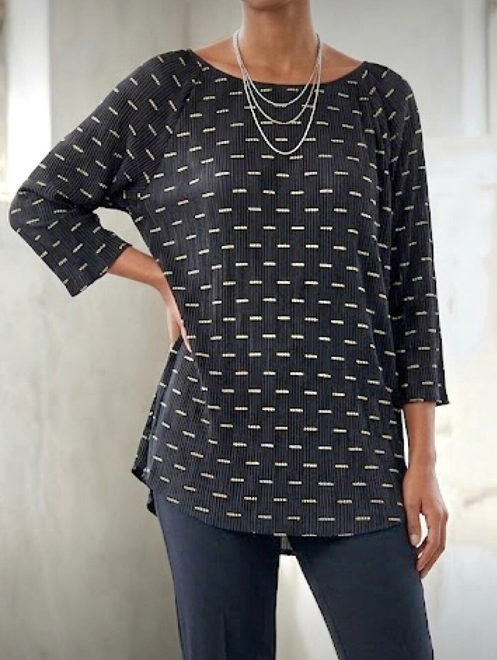 Amana Blouse Women's Long 3/4 Size Plus 2X  Lightweight‎ Black Gold Accent Top